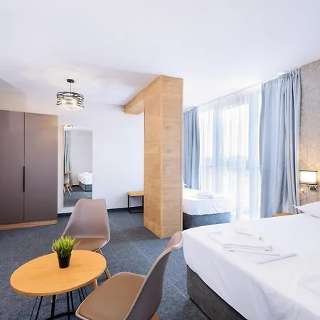Hotel Avenue 3*
