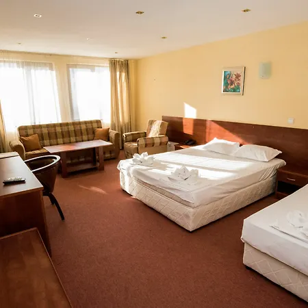Avenue Hotel