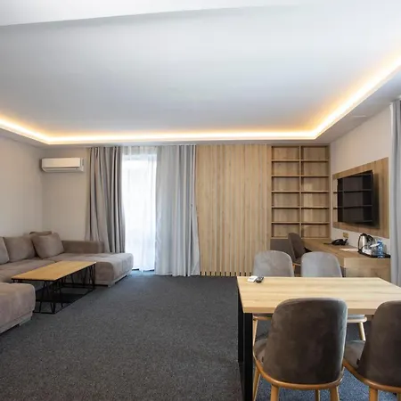 Hotel Avenue 3*