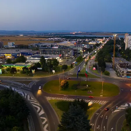 Хотел авеню 3*