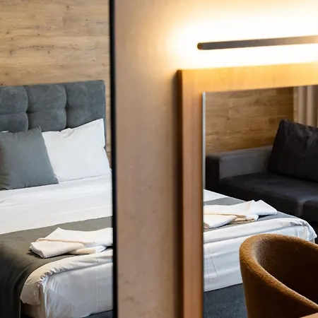 Хотел авеню 3*