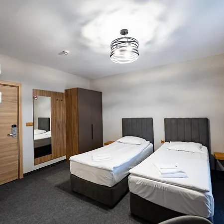 Hotel Avenue 3*