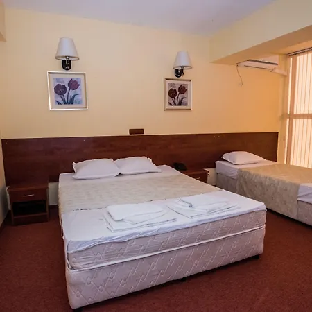 Hotel Avenue 3*