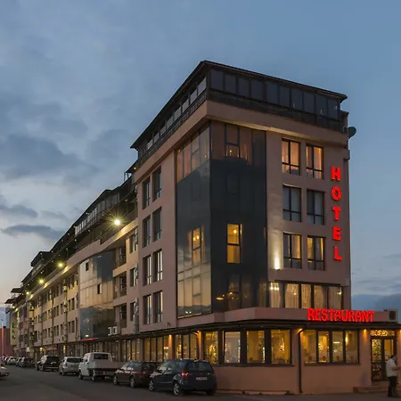 Avenue Hotel 3*